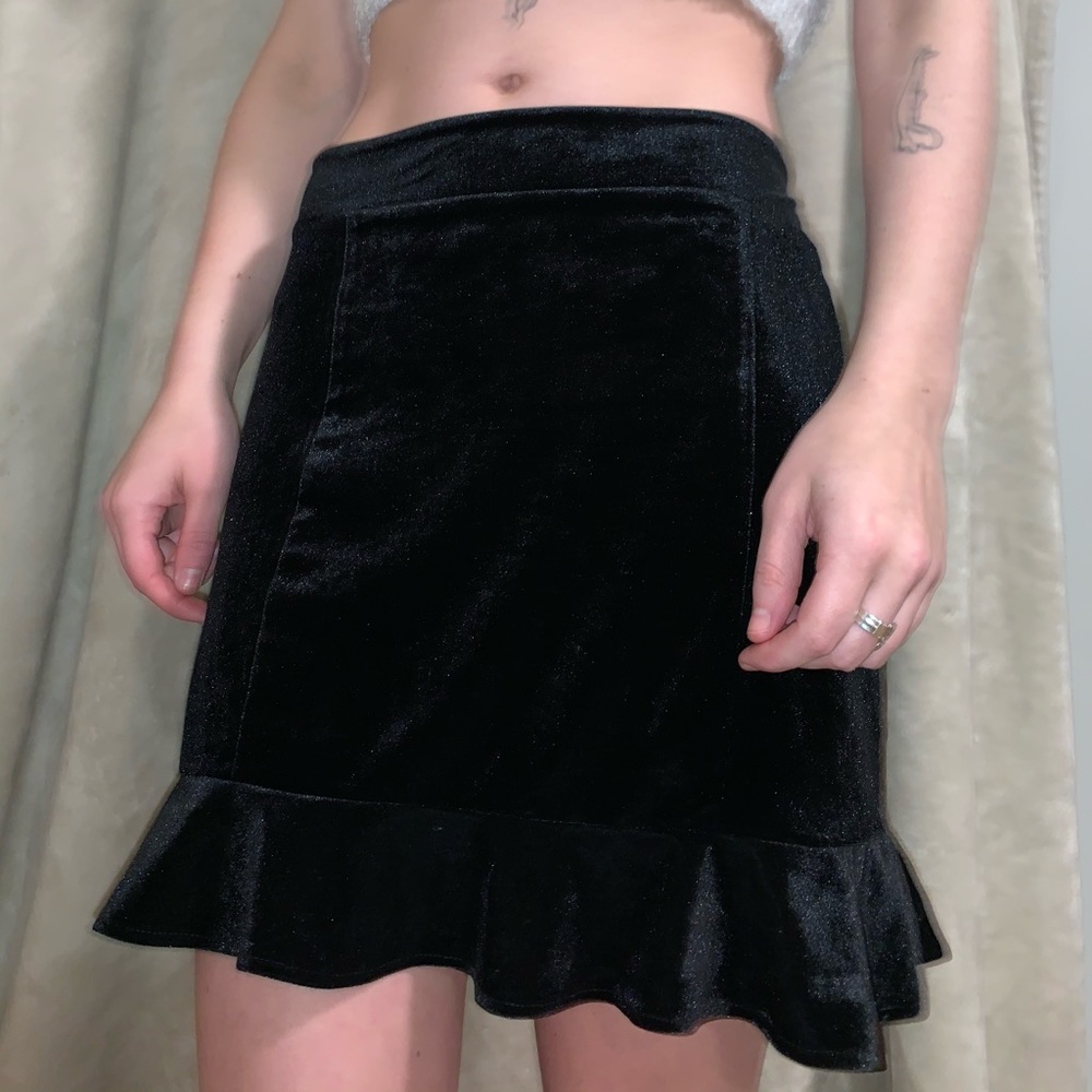 Black Velvety Skirt Ruffled Hem